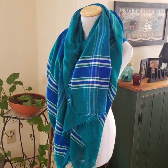 None Accessories - LARGE 💙💚 SHAWL/SCARF